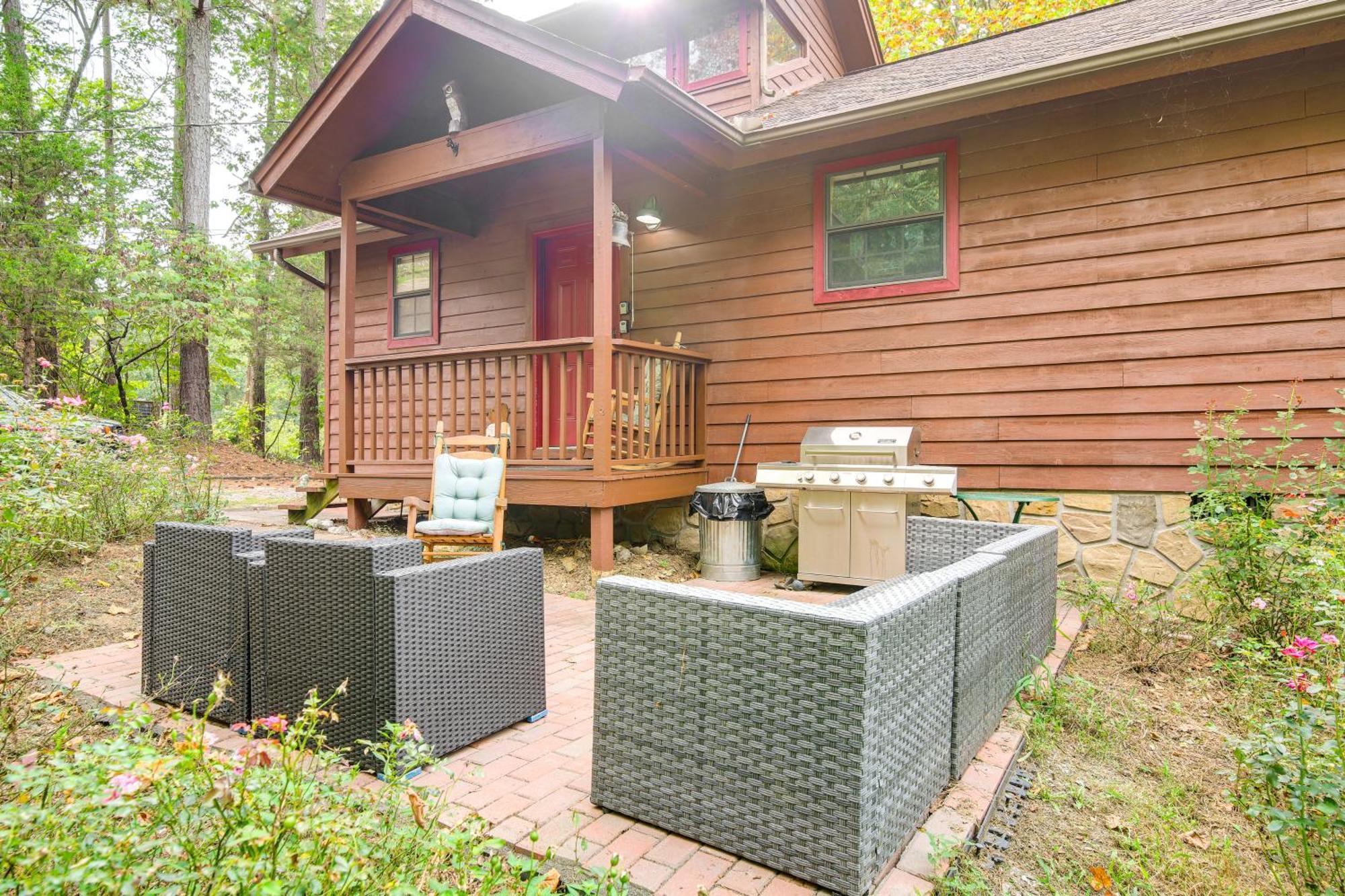 Pet-Friendly Sevierville Rental With Private Hot Tub Экстерьер фото